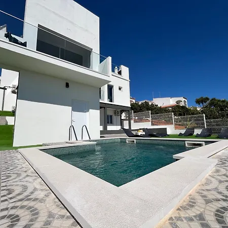 Apartment Ocean View By Charmes B *