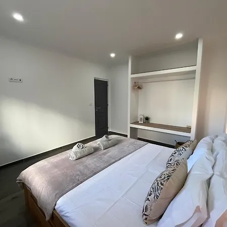 Ocean View By Charmes B البوفيرا